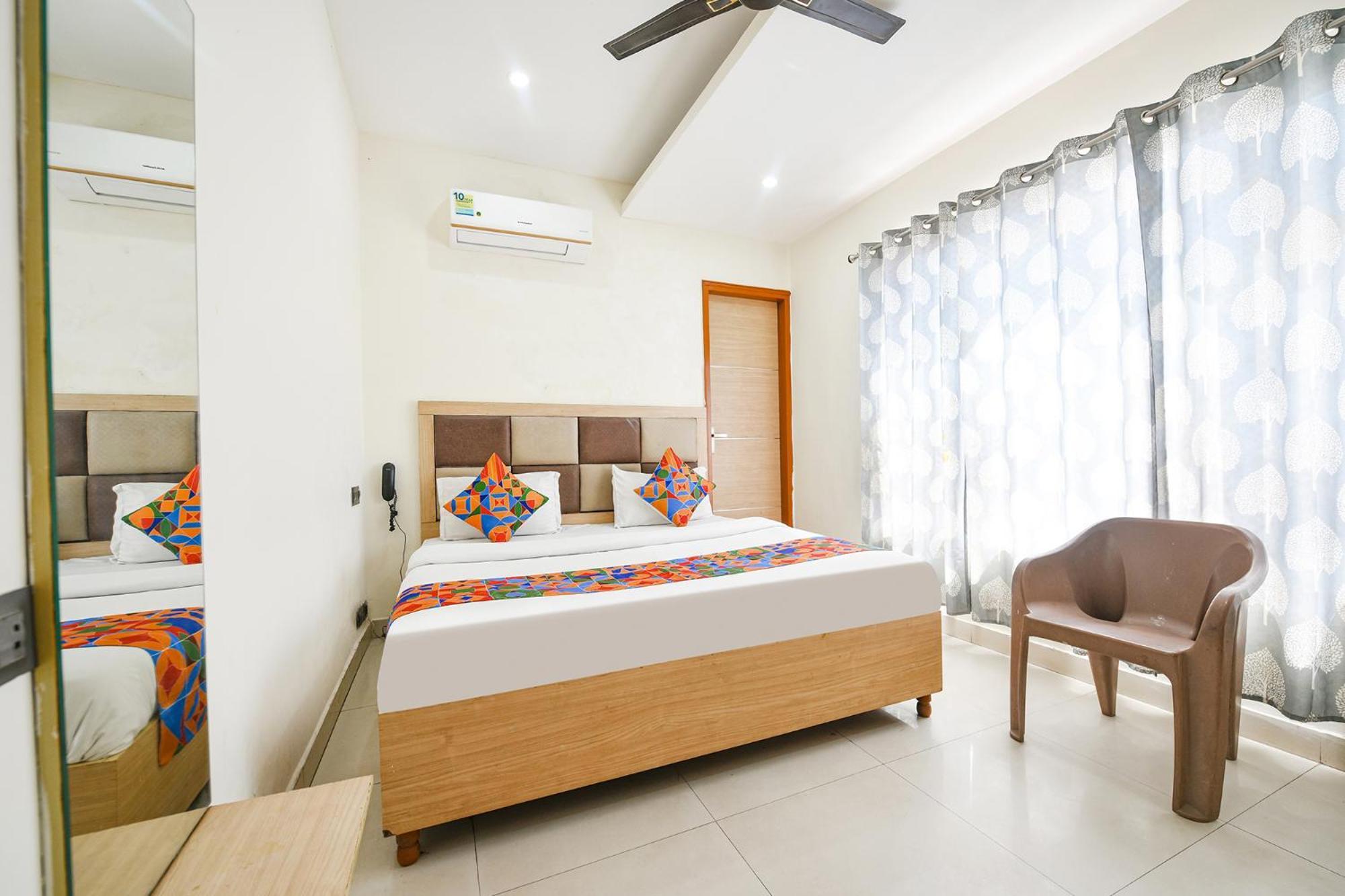 Fabescape Panchkula Motels Экстерьер фото